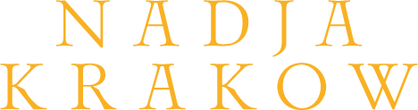 Goldenes Logo von Nadja Krakow in eleganter Schrift